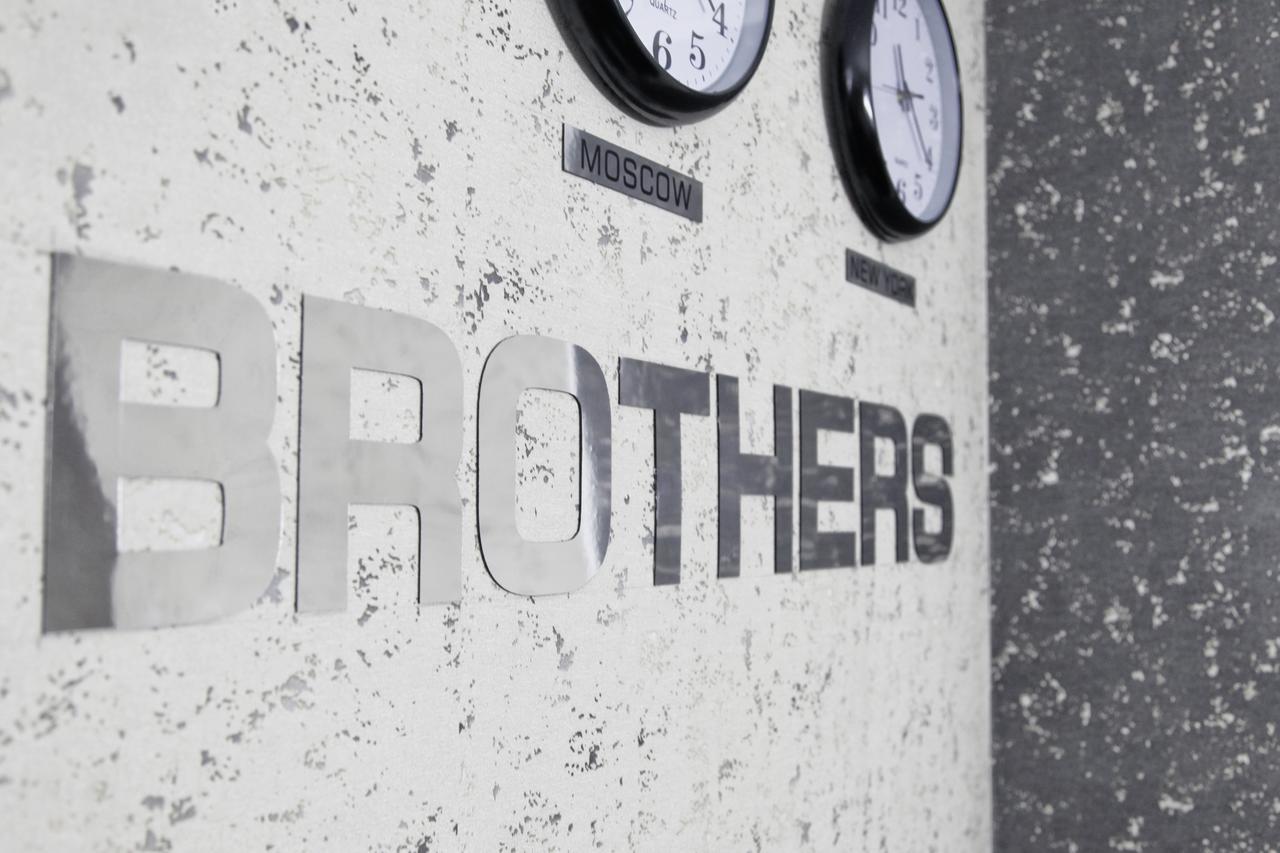 Hotel Four Brothers Тбилиси Екстериор снимка